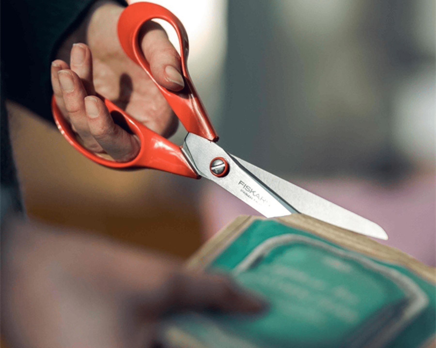 Classic Universalschere 21 cm, für Linkshänder von Fiskars - kitchen - more.ch