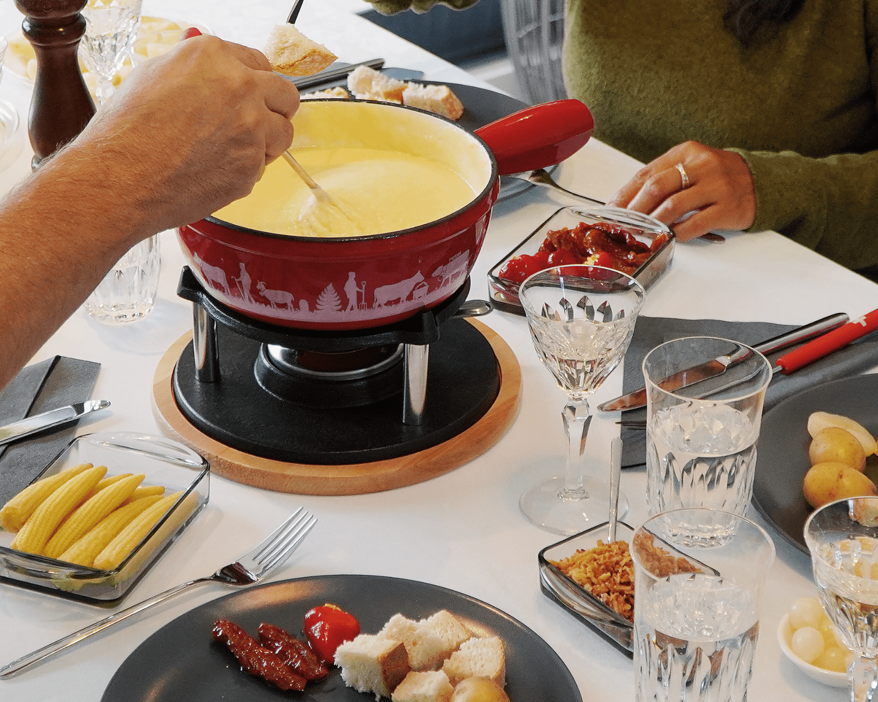 Käsefondue - Set mit 6 Fonduegabeln von rotel - kitchen - more.ch
