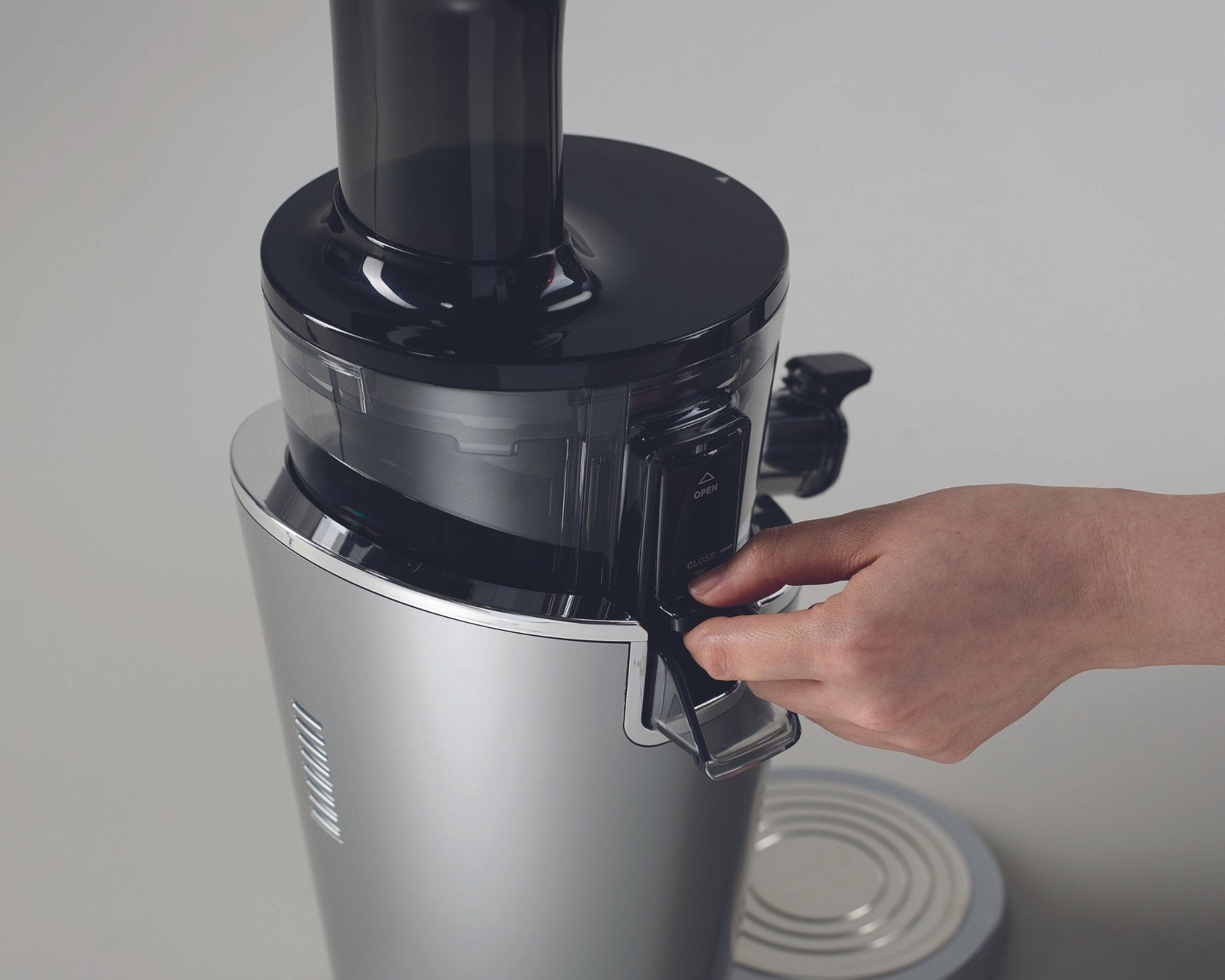 HUROM Slow Juicer H100 - kitchen-more.ch, kostenloser Versand in der ganzen Schweiz