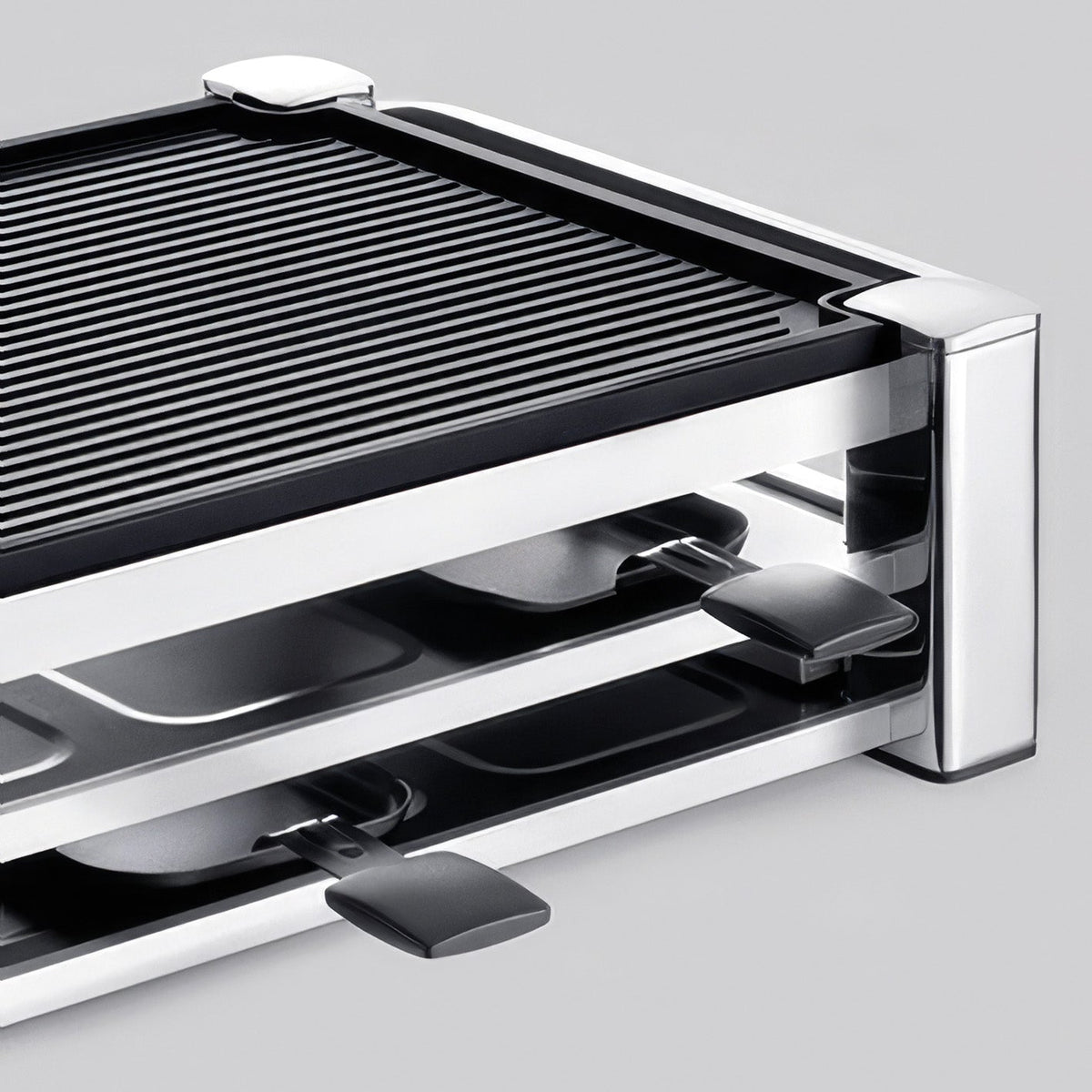 Raclette-Grill Chrom für 8 Personen von KOENIG - kitchen-more.ch